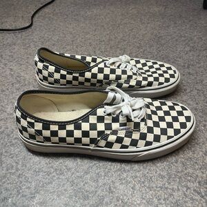Vans Men's Checkered Sneakers - Black and White Size 12